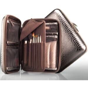NWOT Laura Mercier  Custom Artist Portfolio Case Home Away Make Up Bag